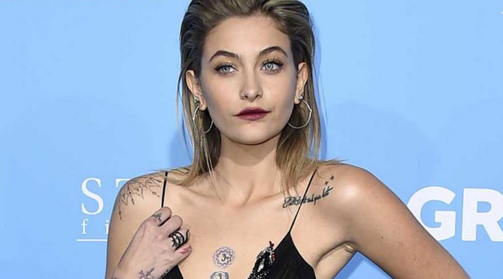 Paris Jackson demande à ses fans d'arrêter de photoshopper sa couleur de peau