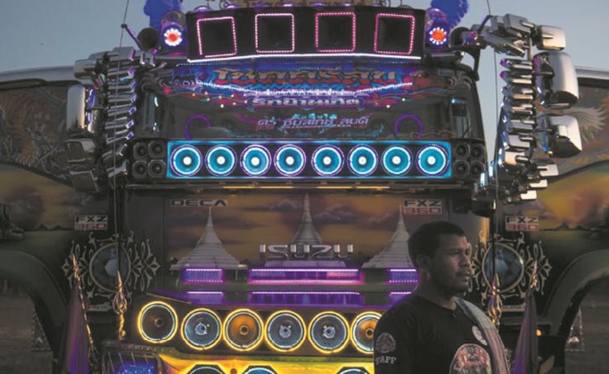 Fans de camions customisés en Thaïlande