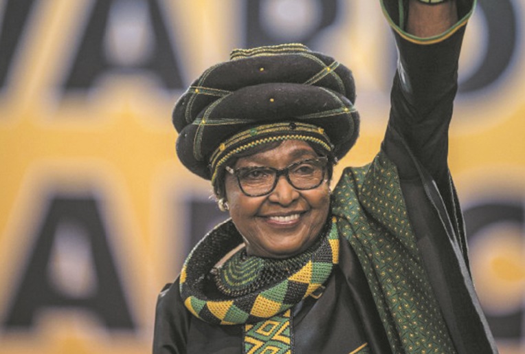 Mort de Winnie Mandela, ex-épouse de Nelson, à l'âge de 81 ans Mort de Winnie Mandela, ex-épouse de Nelson, à l'âge de 81 ans