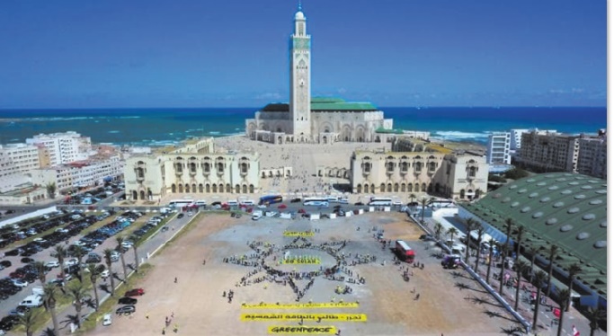 Greenpeace manifeste contre les énergies fossiles à Casablanca Greenpeace manifeste contre les énergies fossiles à Casablanca