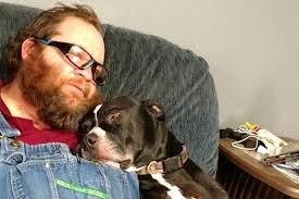 Blessé par balle par son chien