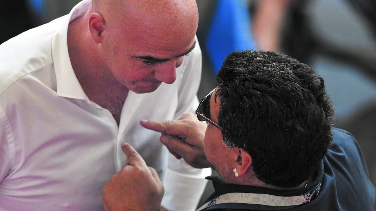 Maradona vs FIFA : Le clash Maradona vs FIFA : Le clash