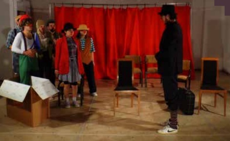 Les techniques d'interaction théâtrale au centre d’ateliers pédagogiques