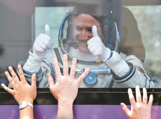 Boeing et SpaceX en retard pour leurs systèmes de transport d'astronautes de la Nasa