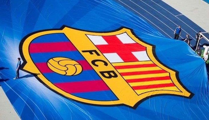Le FC Barcelone sous le feu des critiques Hommes en classe affaires, femmes en économique