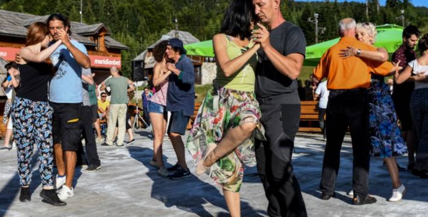 "Thérapie au tango" dans les montagnes du Monténégro