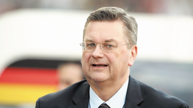 Reinhard Grindel : La politique doit rester en dehors du foot Reinhard Grindel : La politique doit rester en dehors du foot