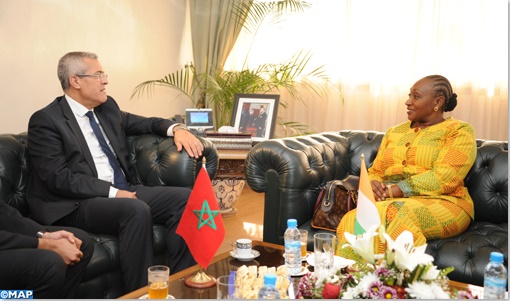 Mohamed Benabdelkader et son homologue Raymonde Michèle Goudou Coffie