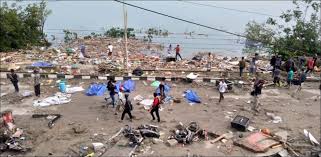 Un tsunami volcanique fait au moins 168 morts en Indonésie