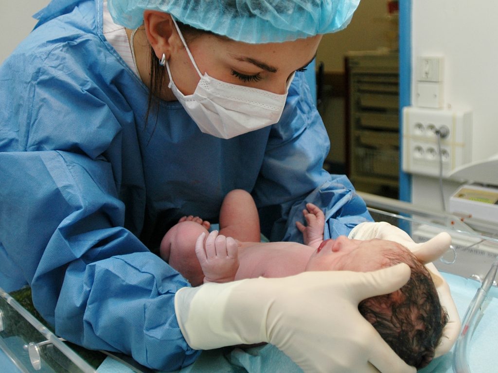 Vers l’amélioration des services de santé maternelle et néonatale