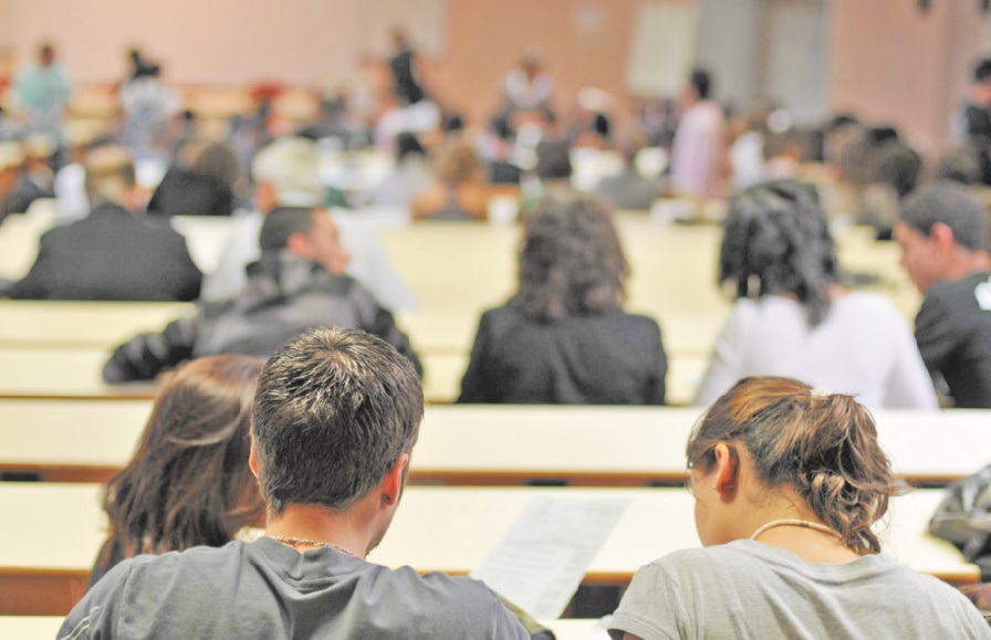 Licence-Master-Doctorat, un système sujet aux critiques