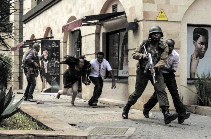 Fin de l’attaque jihadiste qui a fait 15 morts à Nairobi au Kenya Fin de l’attaque jihadiste qui a fait 15 morts à Nairobi au Kenya