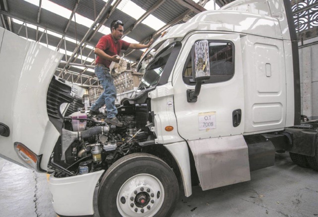 Au Mexique, des camions blindés pour lutter contre les attaques sur l'autoroute