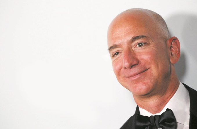 Jeff Bezos : L’homme le plus riche du monde est prêt à rendre coup pour coup