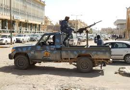 Les forces de Haftar contrôlent un important champ pétrolier Les forces de Haftar contrôlent un important champ pétrolier