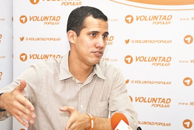 Juan Guaido, l'outsider qui défie Maduro au Venezuela