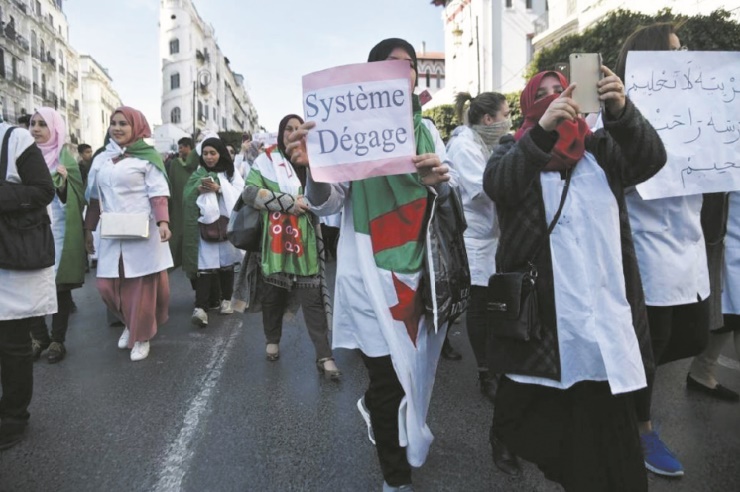 Algérie: Enseignants et élèves prennent le relais contre Bouteflika