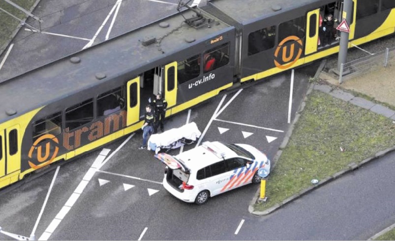 Trois morts aux Pays-Bas : La piste terroriste privilégiée sans exclure un différend familial Trois morts aux Pays-Bas : La piste terroriste privilégiée sans exclure un différend familial