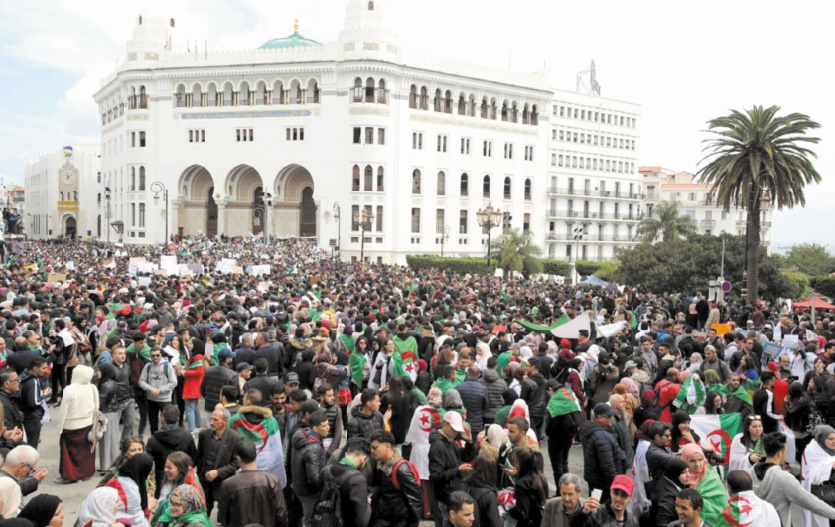 Le camp Bouteflika se fissure Le camp Bouteflika se fissure