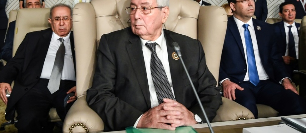 Le quotidien El Moudjahid suggère d'écarter Bensalah de l'intérim Le quotidien El Moudjahid suggère d'écarter Bensalah de l'intérim