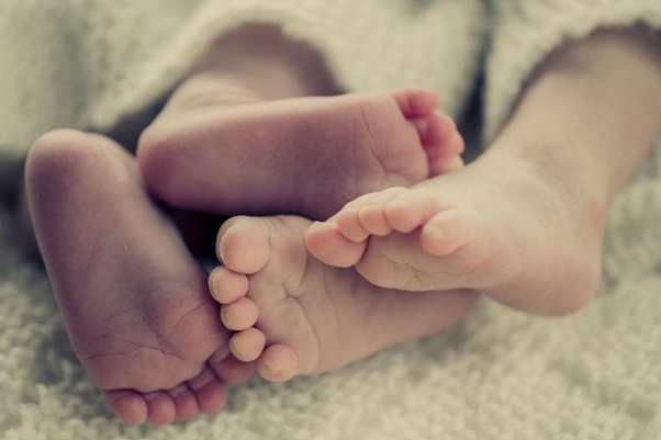 Insolite  : Deux jumeaux à deux mois d'intervalle