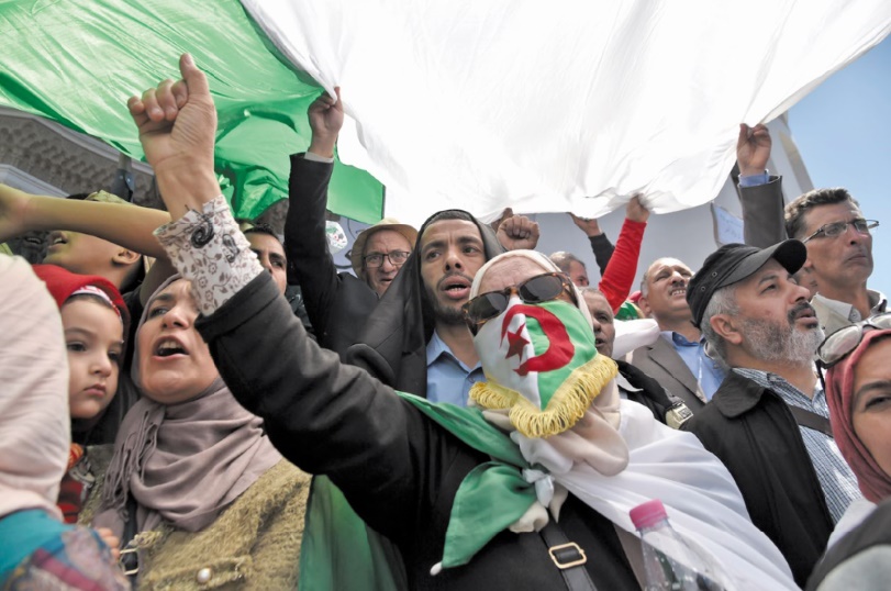 L'armée algérienne appelle au dialogue avec les institutions de l'Etat pour sortir de la crise