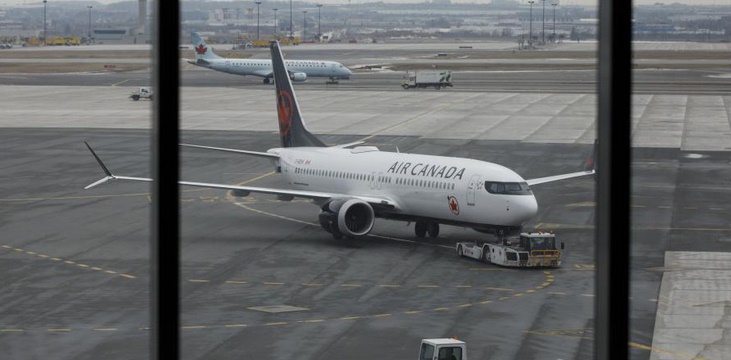 Insolite : Abandonnée dans l'avion