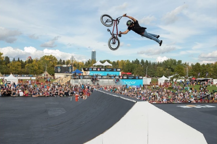 Le BMX freestyle, du vélo dingo pour les JO