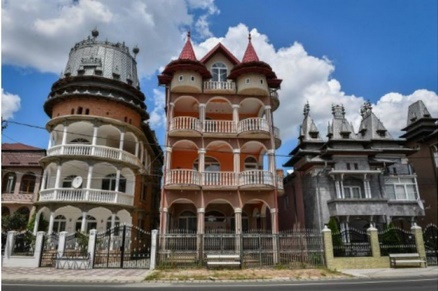 Les “palais roms”, un phénomène architectural qui déconcerte en Roumanie