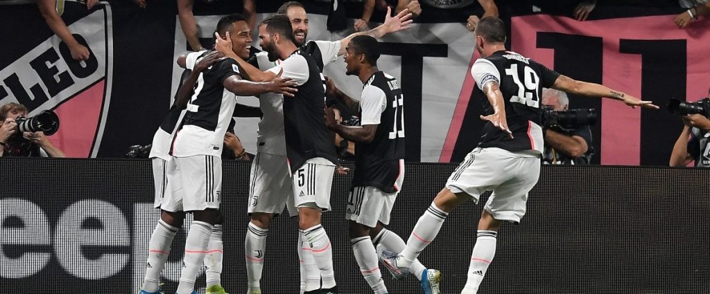La Juventus victorieuse d'un duel fou contre Naples La Juventus victorieuse d'un duel fou contre Naples
