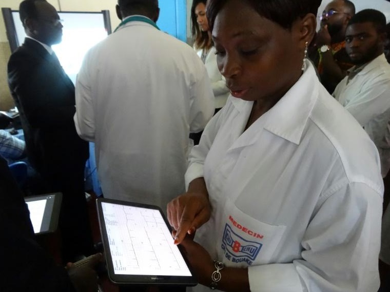 En Côte d'Ivoire, la télémédecine révolutionne la prise en charge des malades du cœur