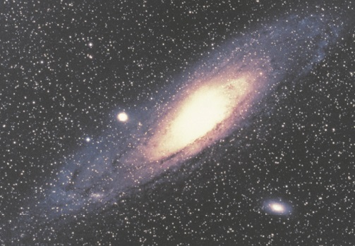 Découverte d'un amas de galaxies vieux de 13 mds d'années