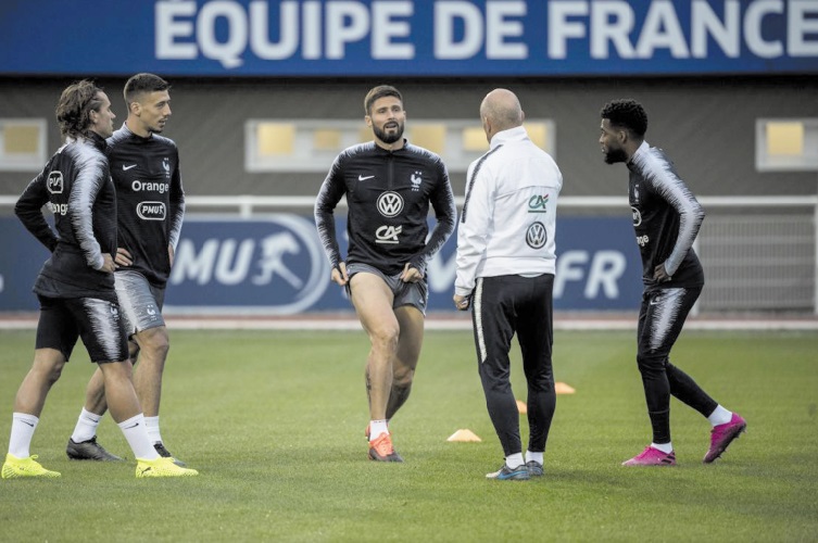 Les Bleus entre forfait et convalescence sous surveillance Les Bleus entre forfait et convalescence sous surveillance