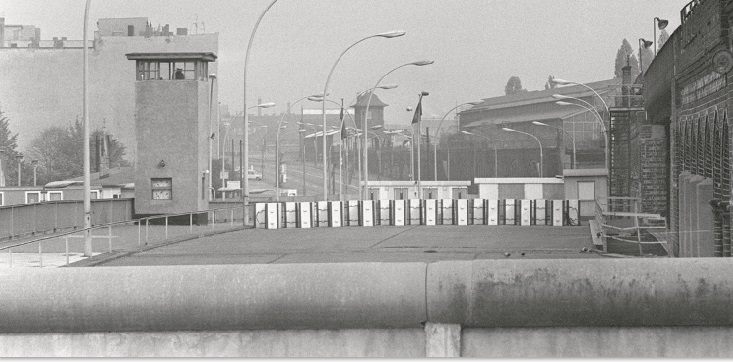 Trente ans après sa chute, le Mur de Berlin reconstruit en réalité virtuelle