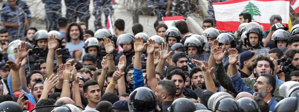 Le Parlement libanais reporte l'examen de lois controversées fustigées par la rue