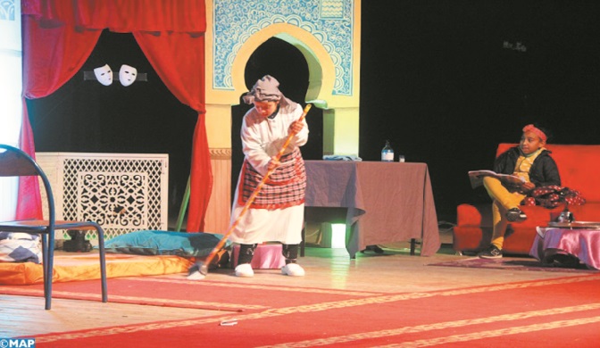 Clôture à Fès du Festival “Maison de théâtre et des arts du spectacle” Clôture à Fès du Festival “Maison de théâtre et des arts du spectacle”