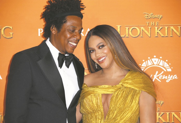Jay-Z s'empare du téléphone d'un homme qui filmait Beyoncé en train de danser