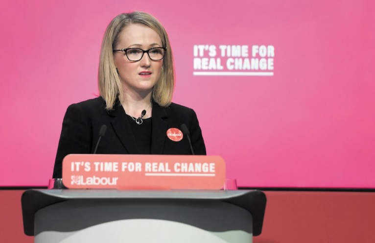 Rebeca Long Bailey se lance dans la course à la tête du Labour Rebeca Long Bailey se lance dans la course à la tête du Labour