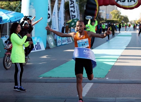 Jawad Kallouz bat le record du marathon international de Fès