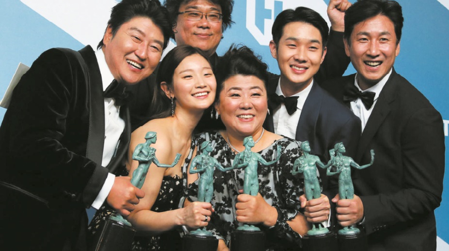Parasite remporte les SAG Awards, avant les Oscars