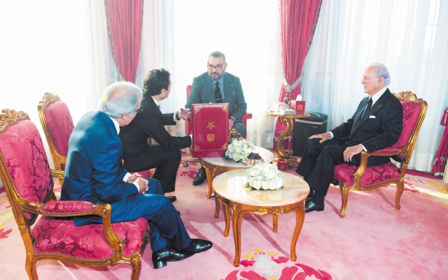 S.M le Roi préside la cérémonie de présentation du programme intégré d'appui et de financement des entreprises et de signature des conventions y afférentes S.M le Roi préside la cérémonie de présentation du programme intégré d'appui et de financement des entreprises et de signature des conventions y afférentes