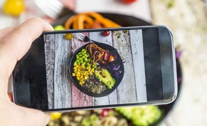 Les utilisateurs de réseaux sociaux “copient” les habitudes alimentaires de leurs amis