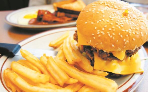 Manger gras et sucré dérègle le cerveau en à peine une semaine Manger gras et sucré dérègle le cerveau en à peine une semaine