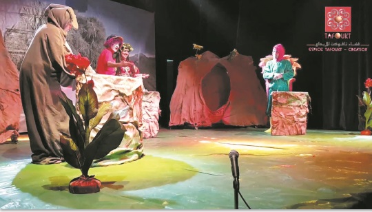 Le Théâtre Tafoukt présente “Aferziz” à Dakar
