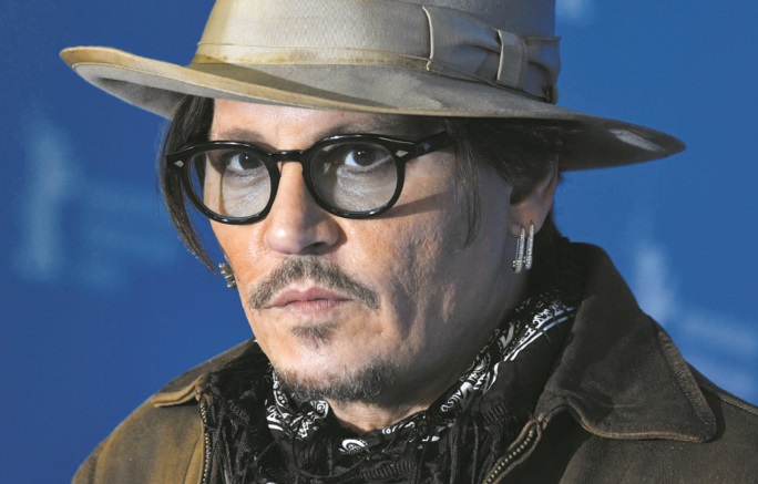 Après Vanessa Paradis, une autre ex vole au secours de Johnny Depp