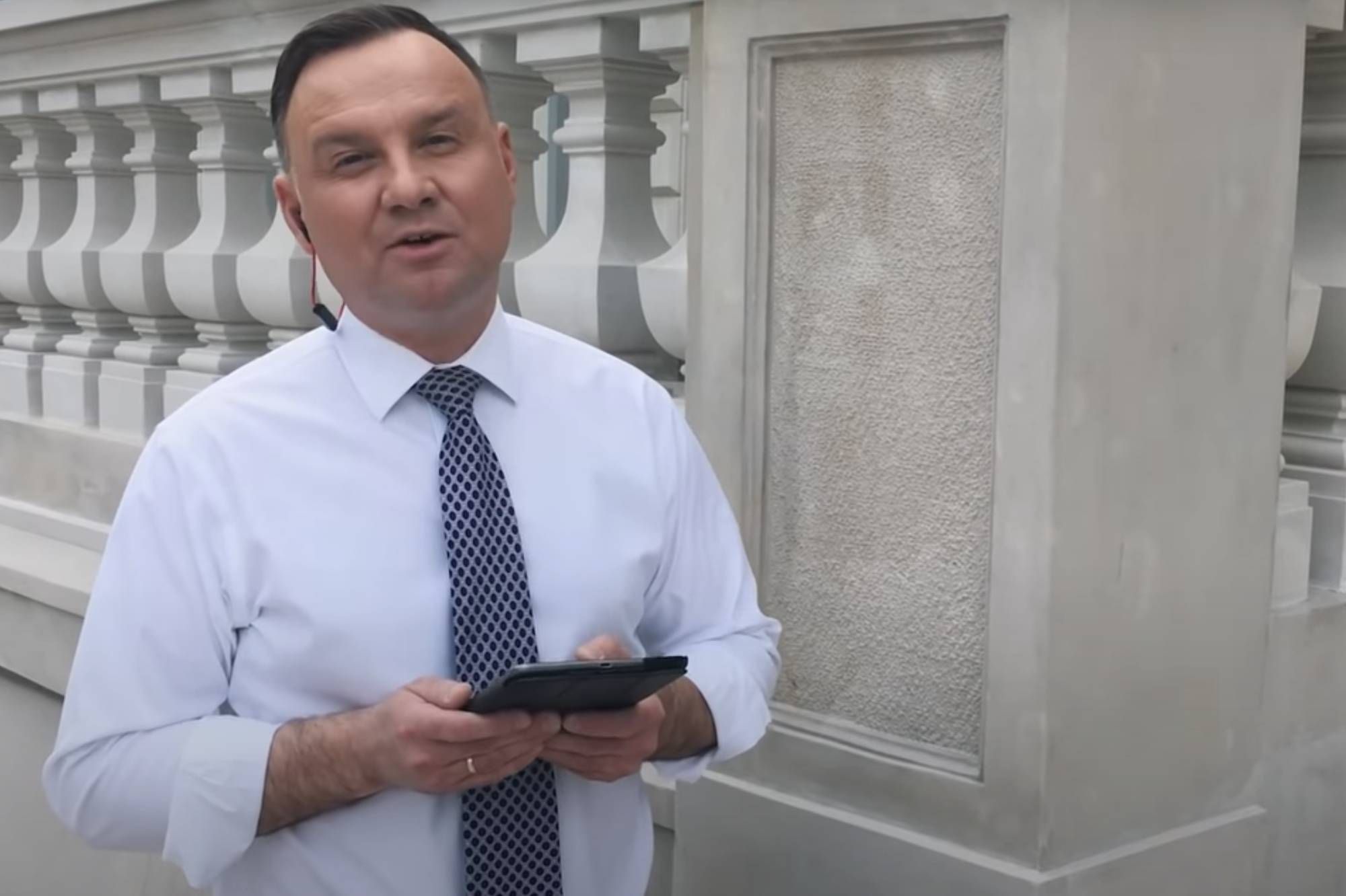 Le président polonais rappe contre le coronavirus Le président polonais rappe contre le coronavirus