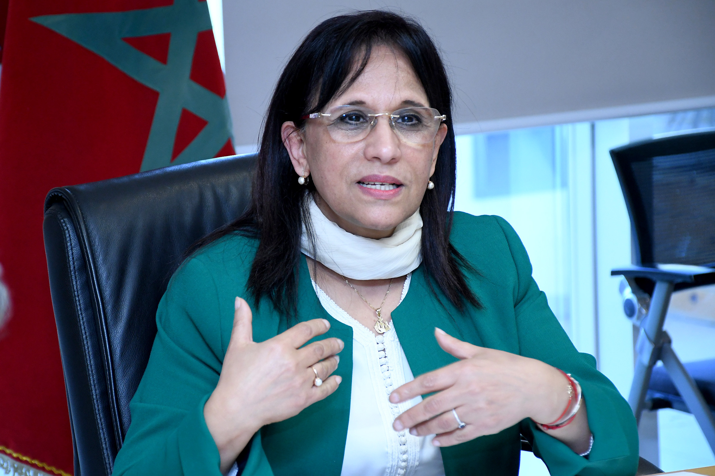 Amina Bouayach : L’Etat ne doit plus se limiter à la régulation des services de base, mais il doit aussi les promouvoir et les protéger 