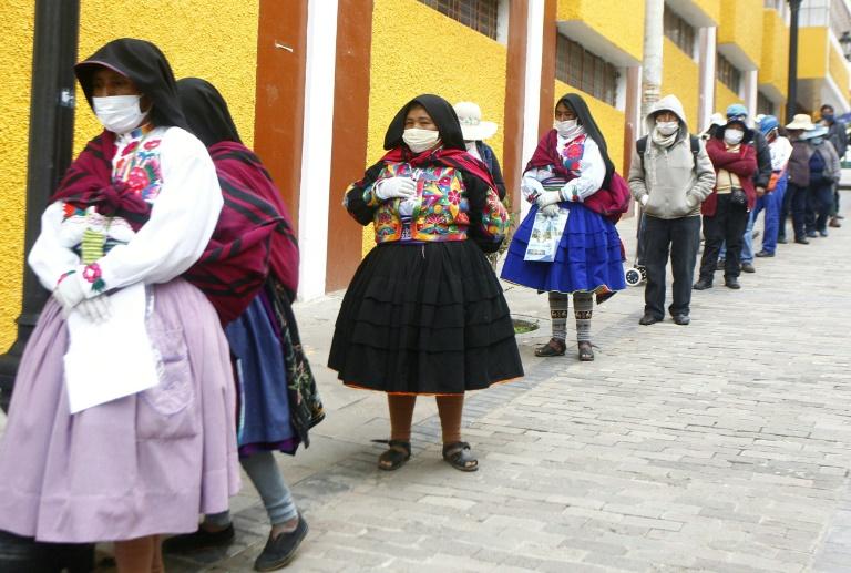 ​Au Pérou, pauvreté et failles du confinement font s'emballer l'épidémie de coronavirus