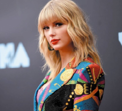 Taylor Swift démonte la théorie de Donald Trump sur le vote par correspondance Taylor Swift démonte la théorie de Donald Trump sur le vote par correspondance