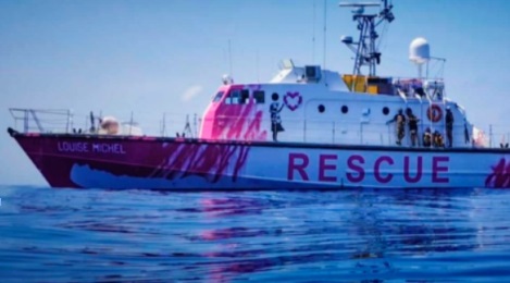​Banksy au secours des migrants, affrète un navire en Méditerranée